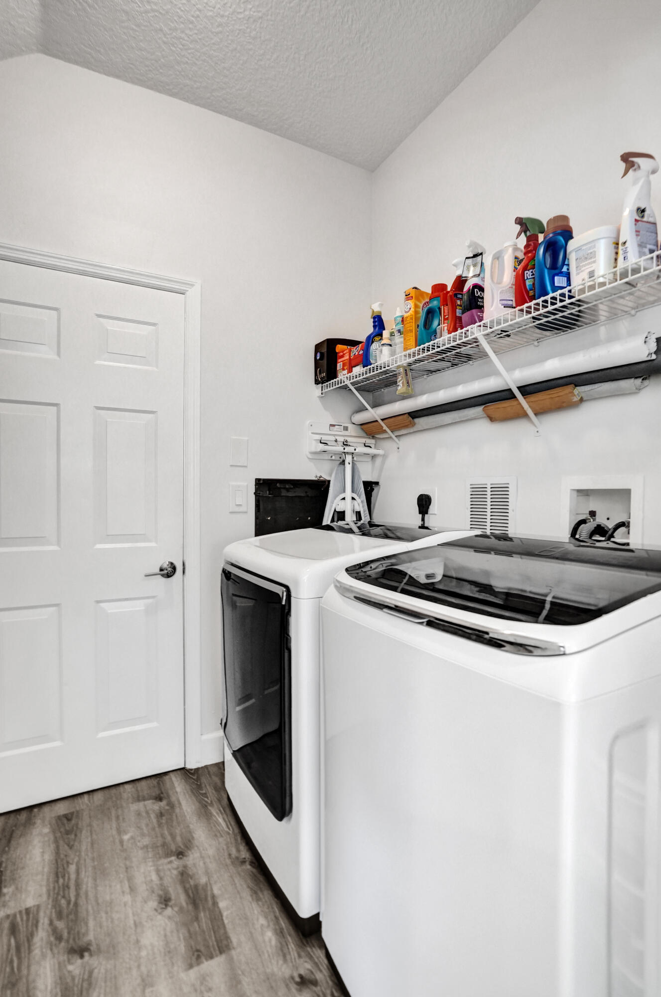 LAKEVIEW WEST / Vizcaya - Residential