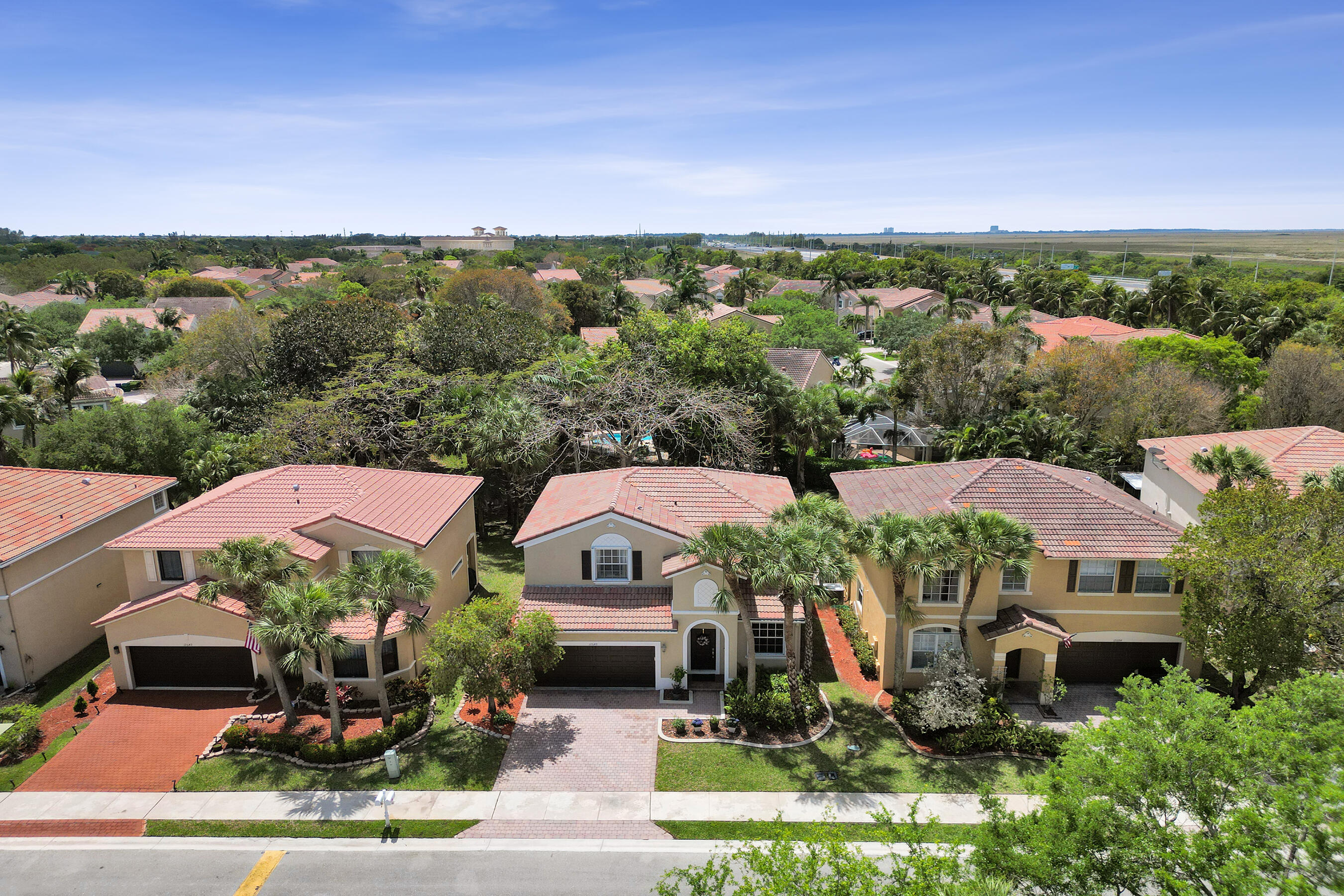 LAKEVIEW WEST / Vizcaya - Residential