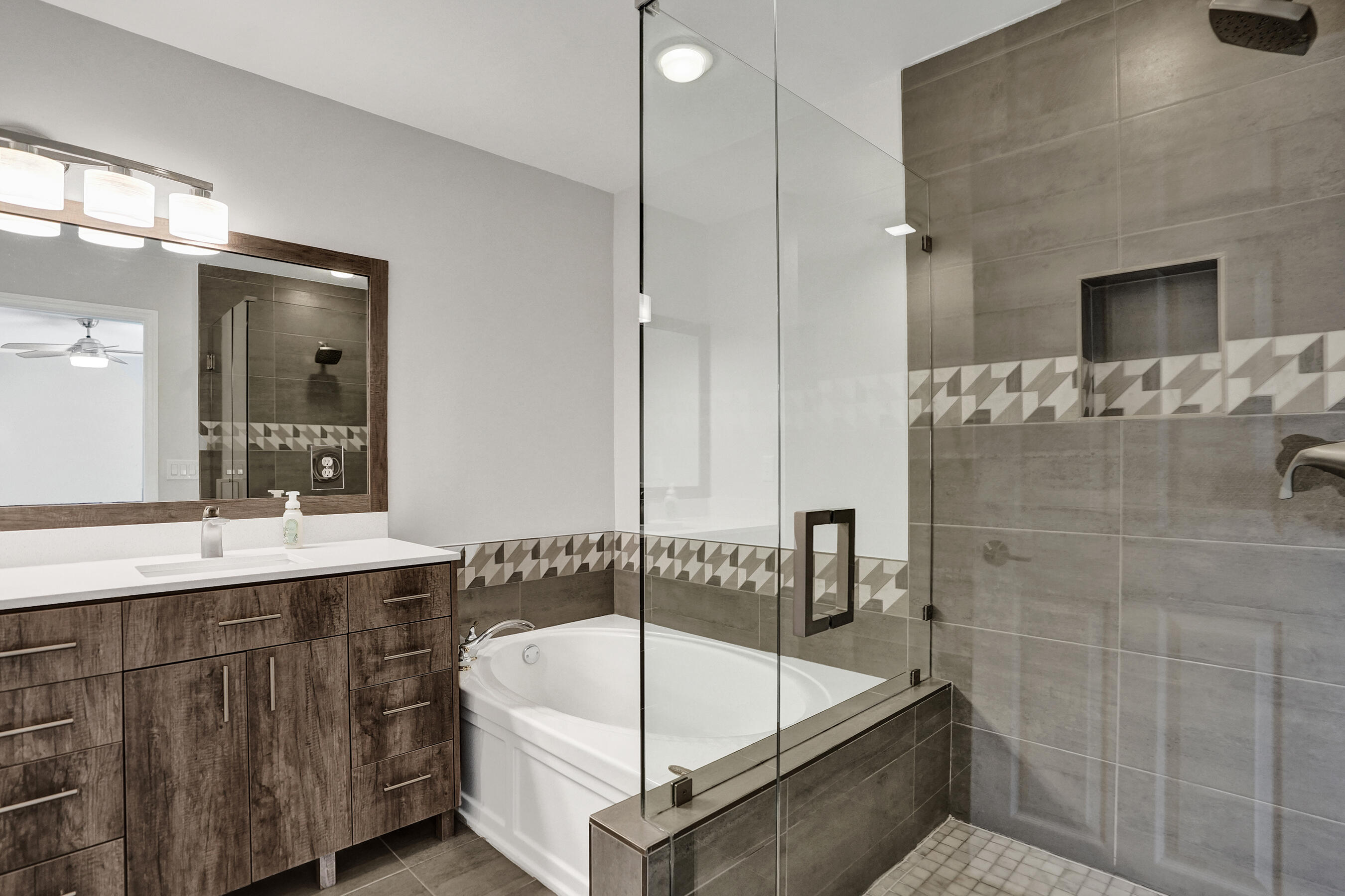 LAKEVIEW WEST / Vizcaya - Residential