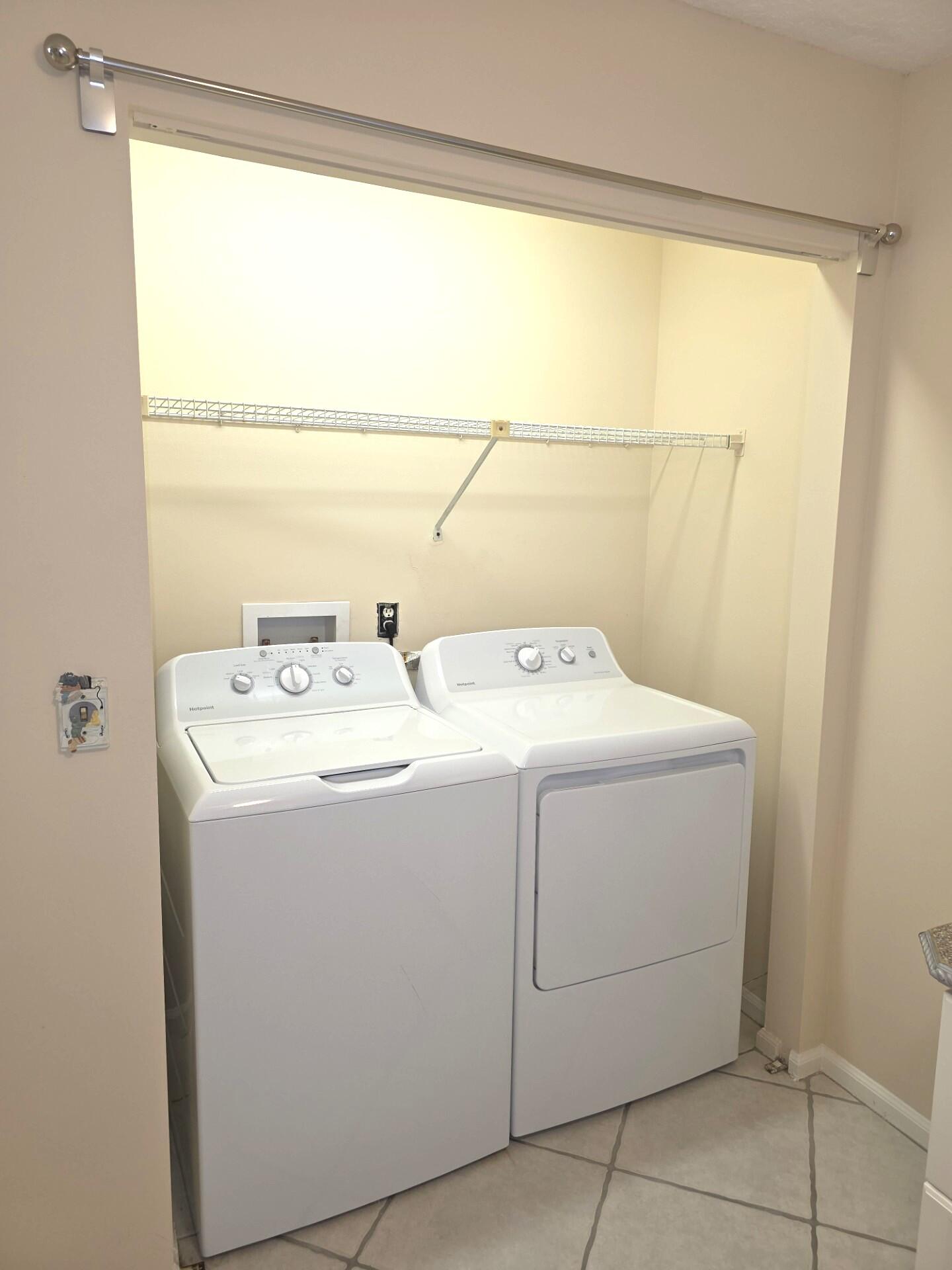 BAY COLONY CONDO - Residential Lease