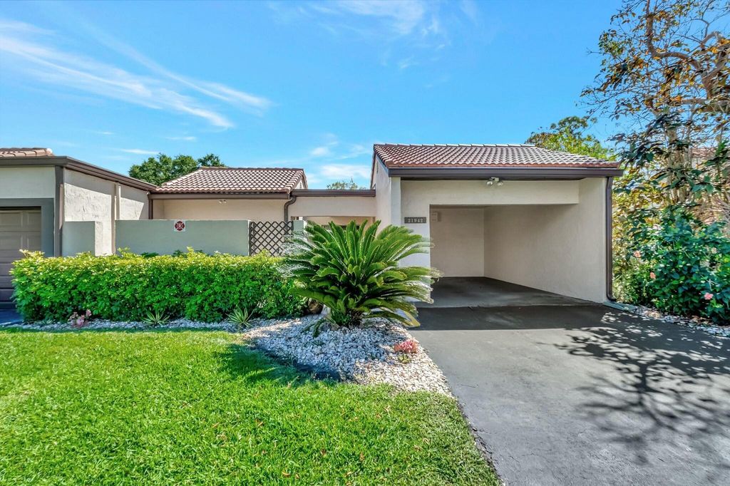 Photo of 21942 Cypress Drive #39b, Boca Raton, FL 33433 (MLS # R11077329)
