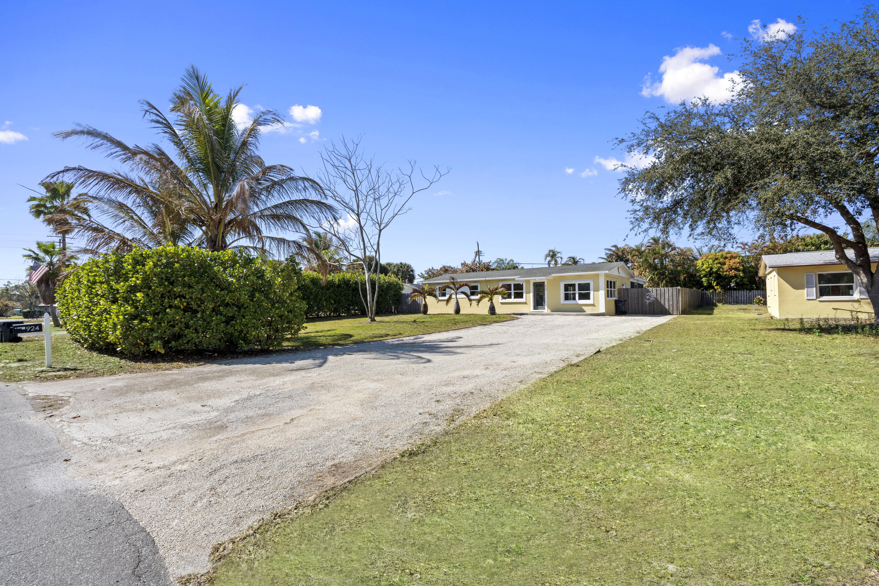 Broadway St Lucie Estates - Residential