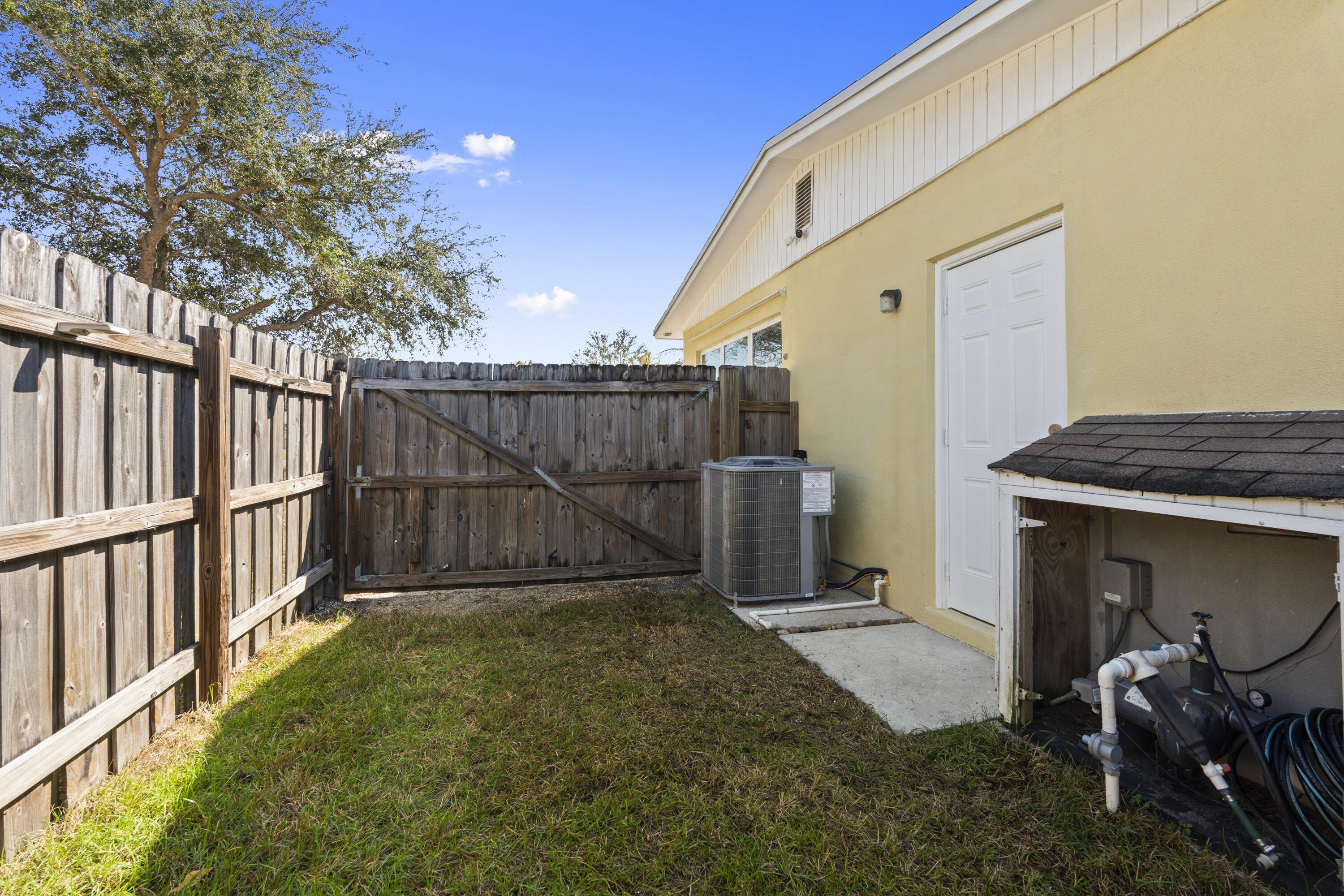 Broadway St Lucie Estates - Residential