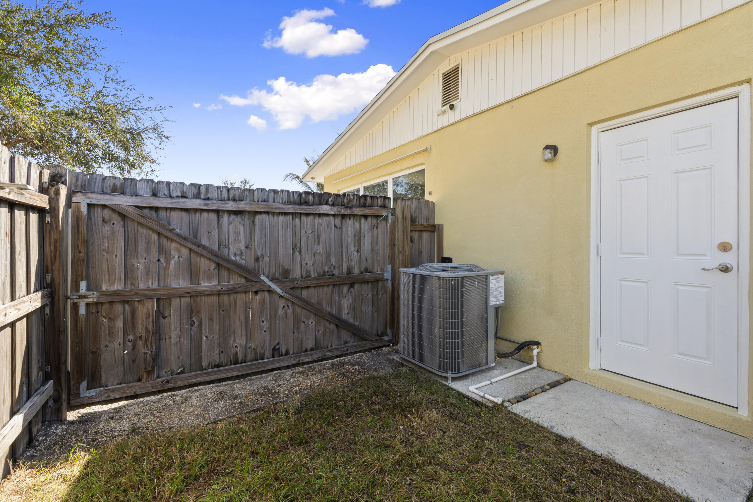 Broadway St Lucie Estates - Residential