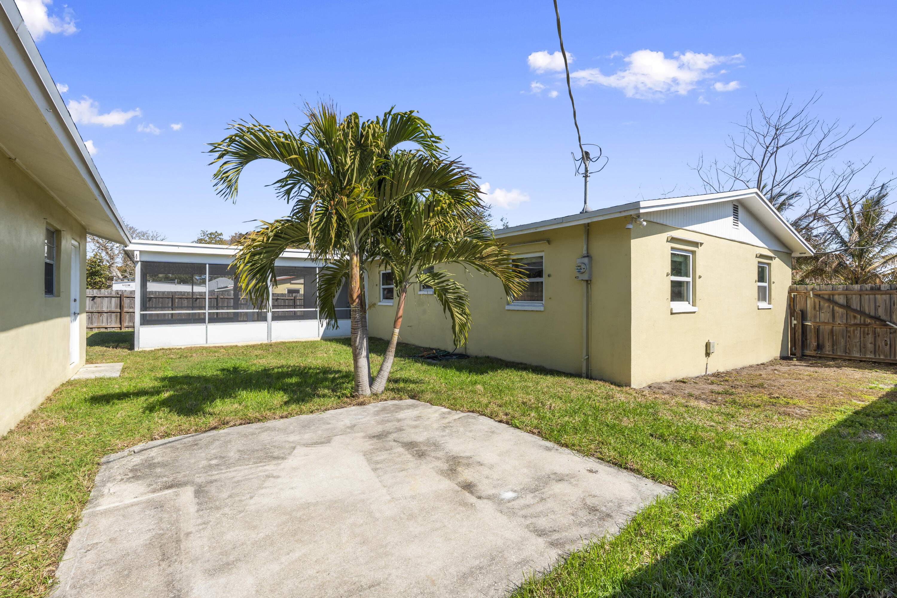 Broadway St Lucie Estates - Residential