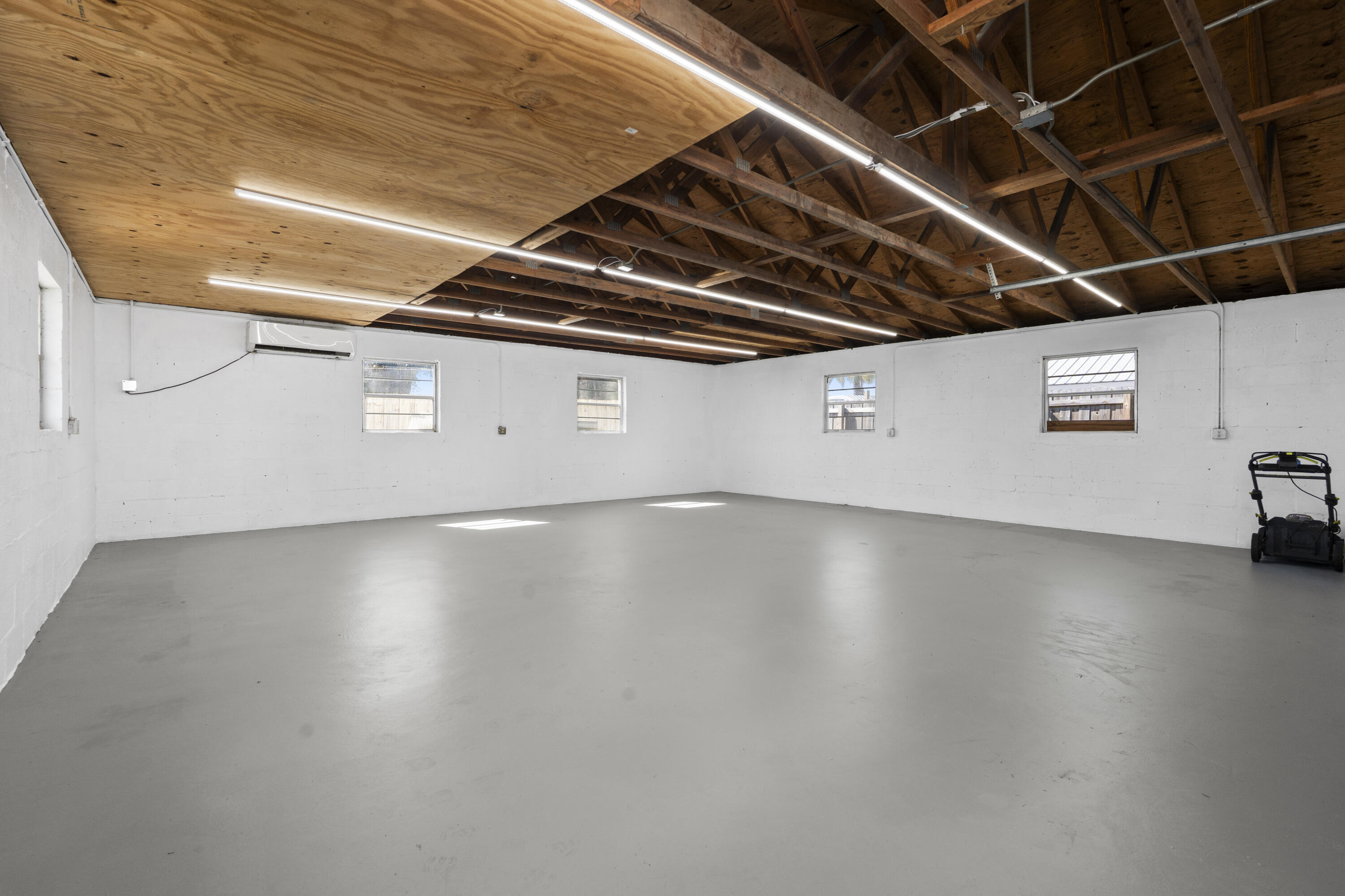 Broadway St Lucie Estates - Residential