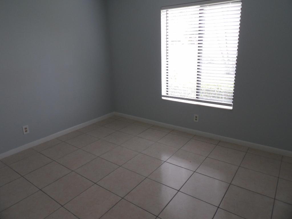 PINE RIDGE NORTH II - Residential Lease