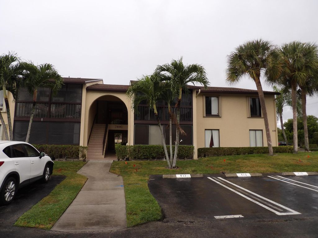 Photo of 618 Sea Pine Way #E1, Greenacres, FL 33415 (MLS # R11154707)
