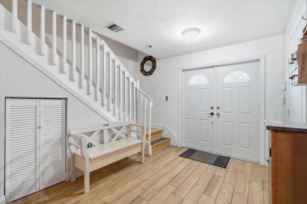 Photo of 5880 SW 99th Terrace, Cooper City, FL 33328 (MLS # B26059953)