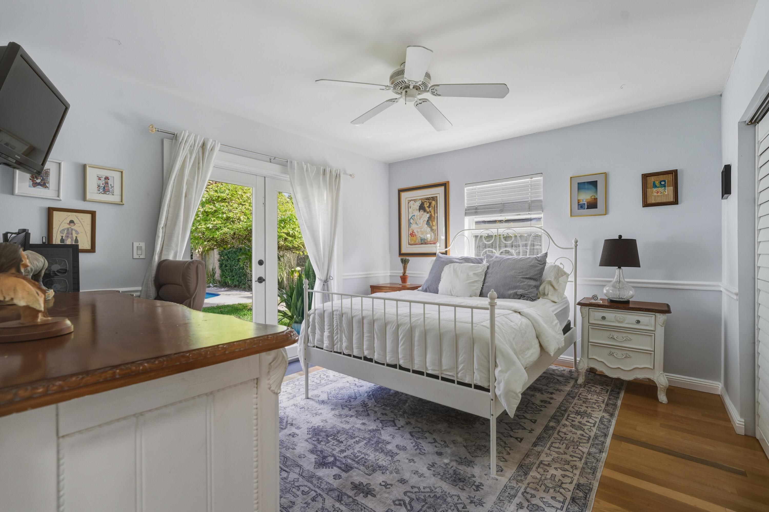 LIGHTHOUSE POINT FIRST SEC - Residential