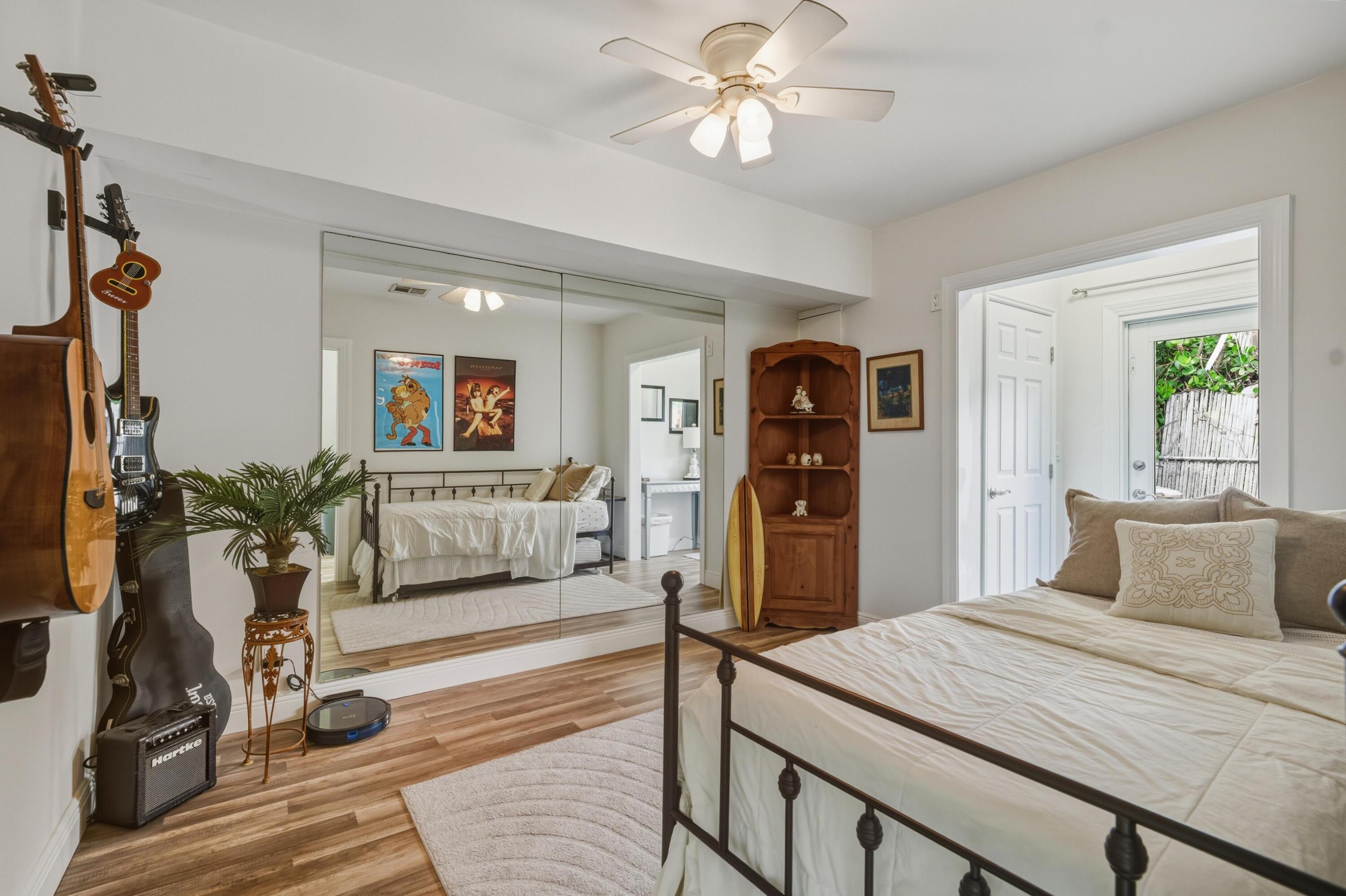 LIGHTHOUSE POINT FIRST SEC - Residential