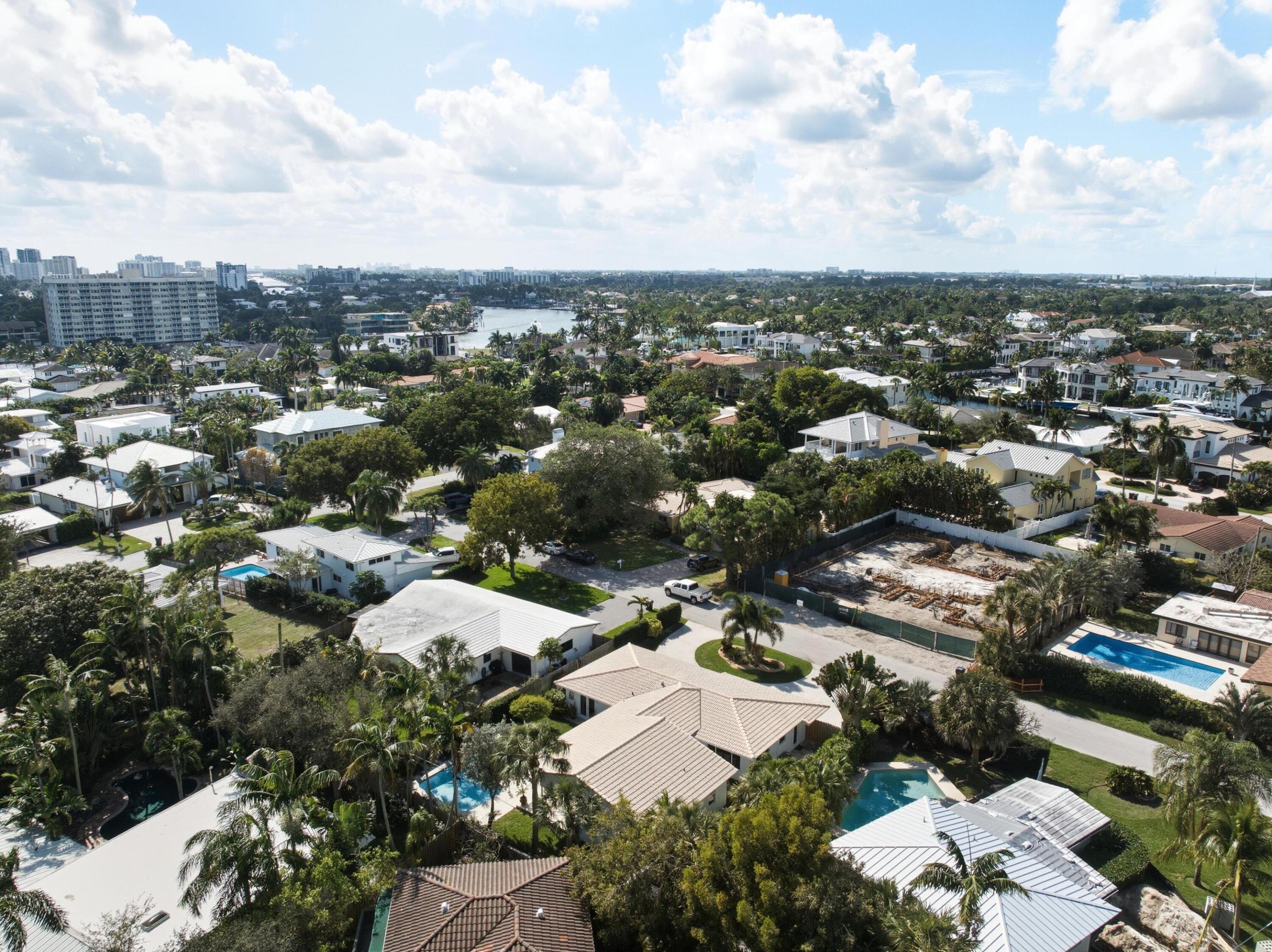 LIGHTHOUSE POINT FIRST SEC - Residential