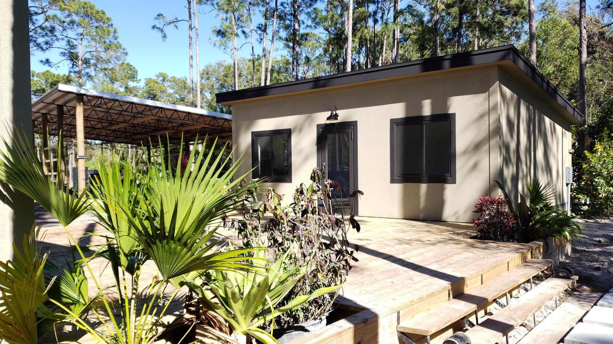 LOXAHATCHEE GROVES - Land