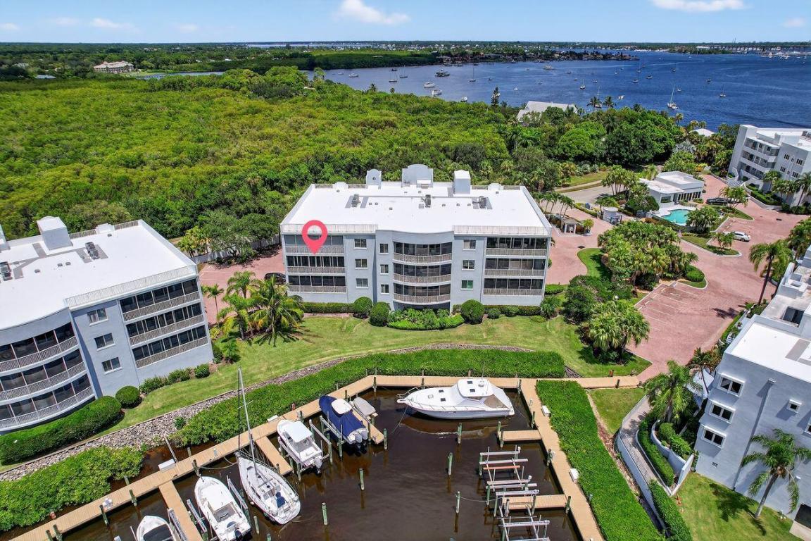 ADMIRALTY CONDO - Residential