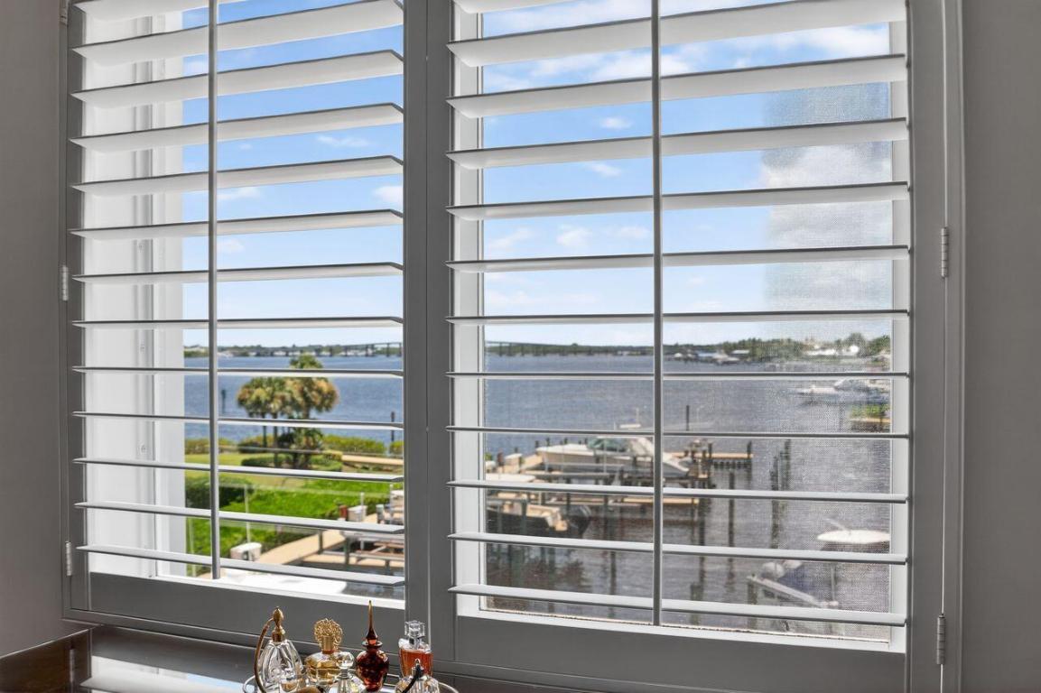 ADMIRALTY CONDO - Residential