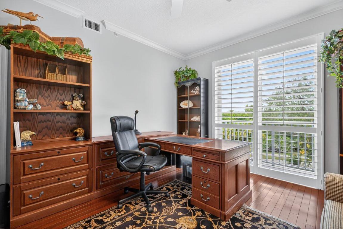 ADMIRALTY CONDO - Residential