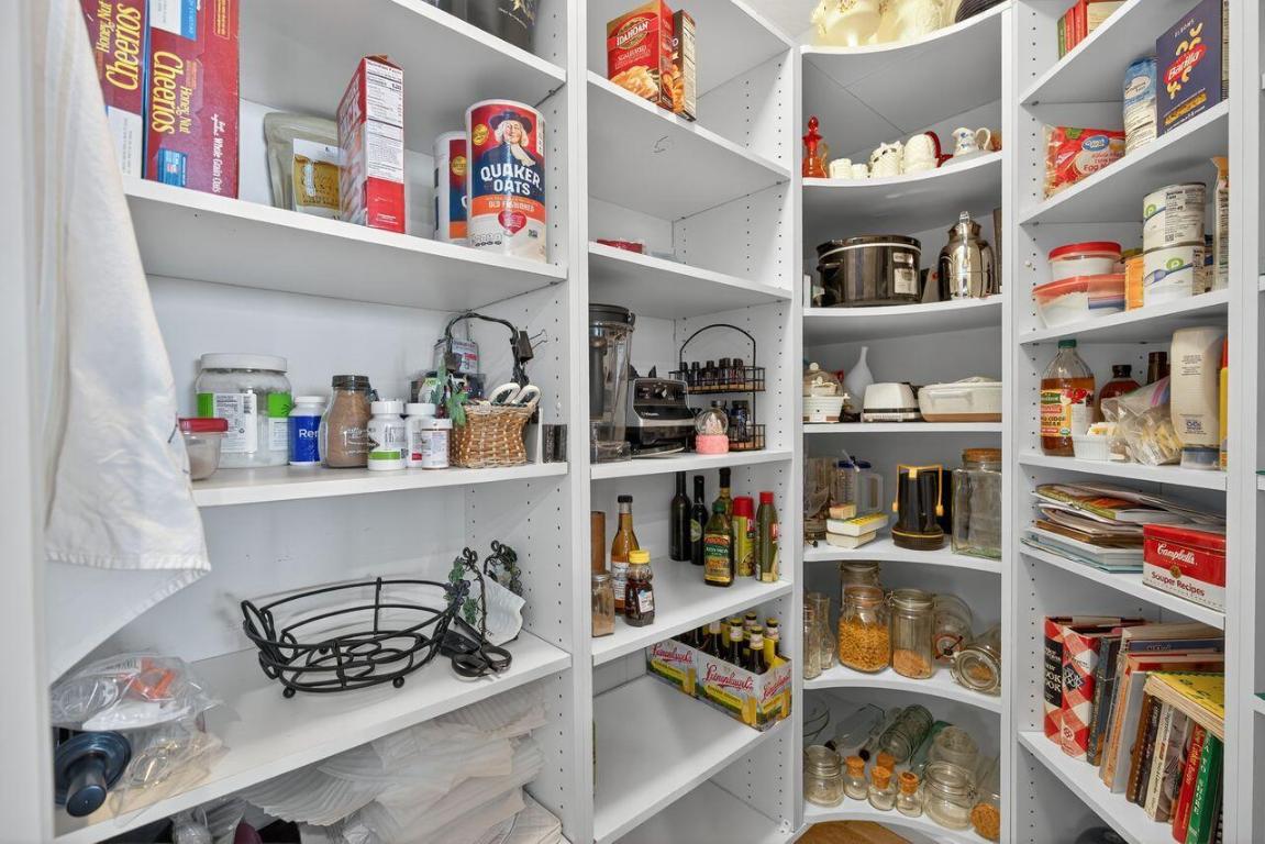 ADMIRALTY CONDO - Residential