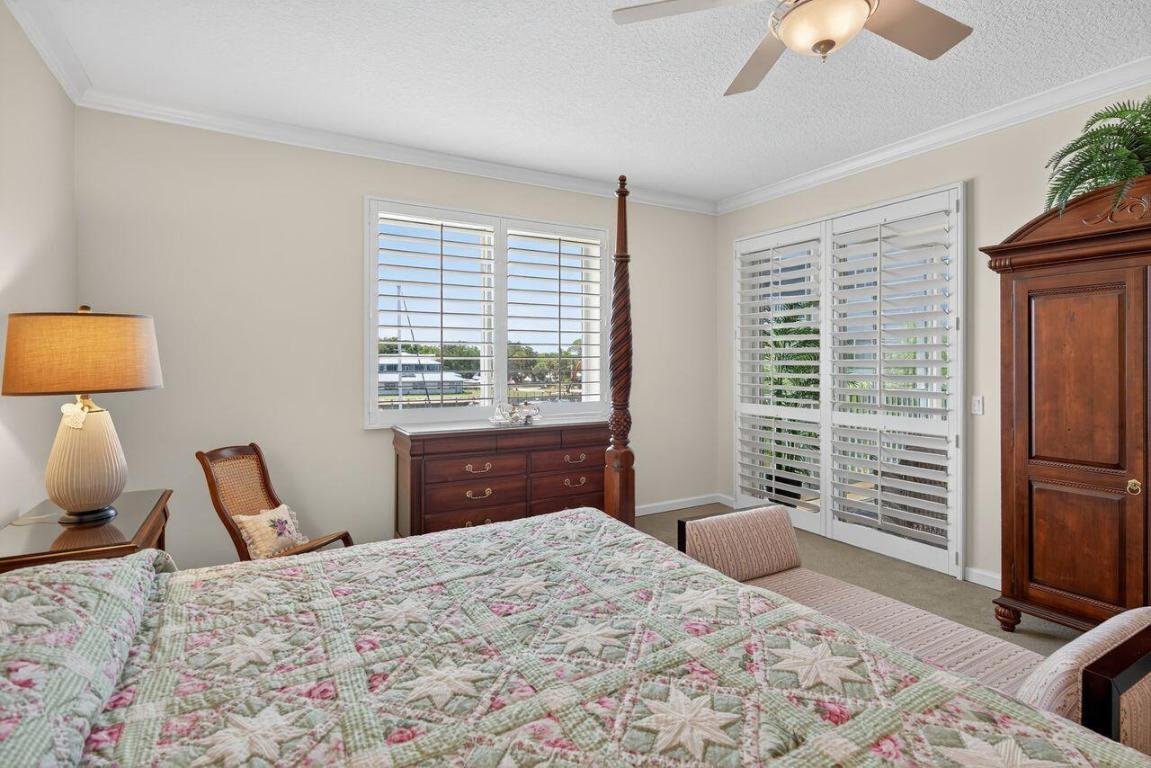 ADMIRALTY CONDO - Residential