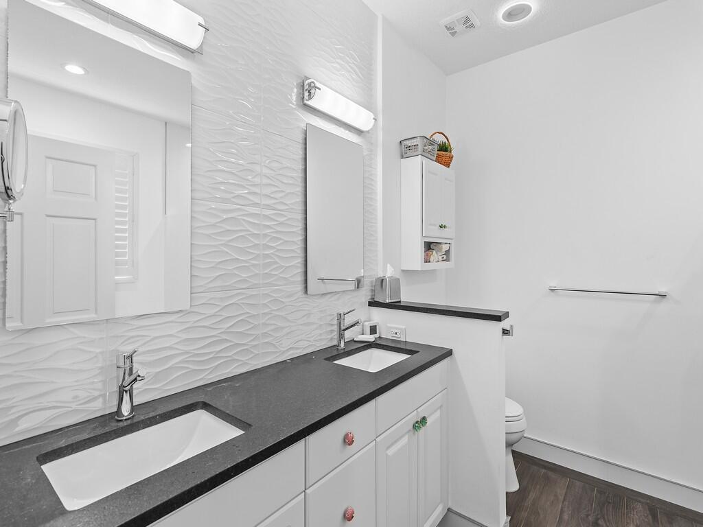 BOULEVARD VILLAGE & TENNI - Residential Lease