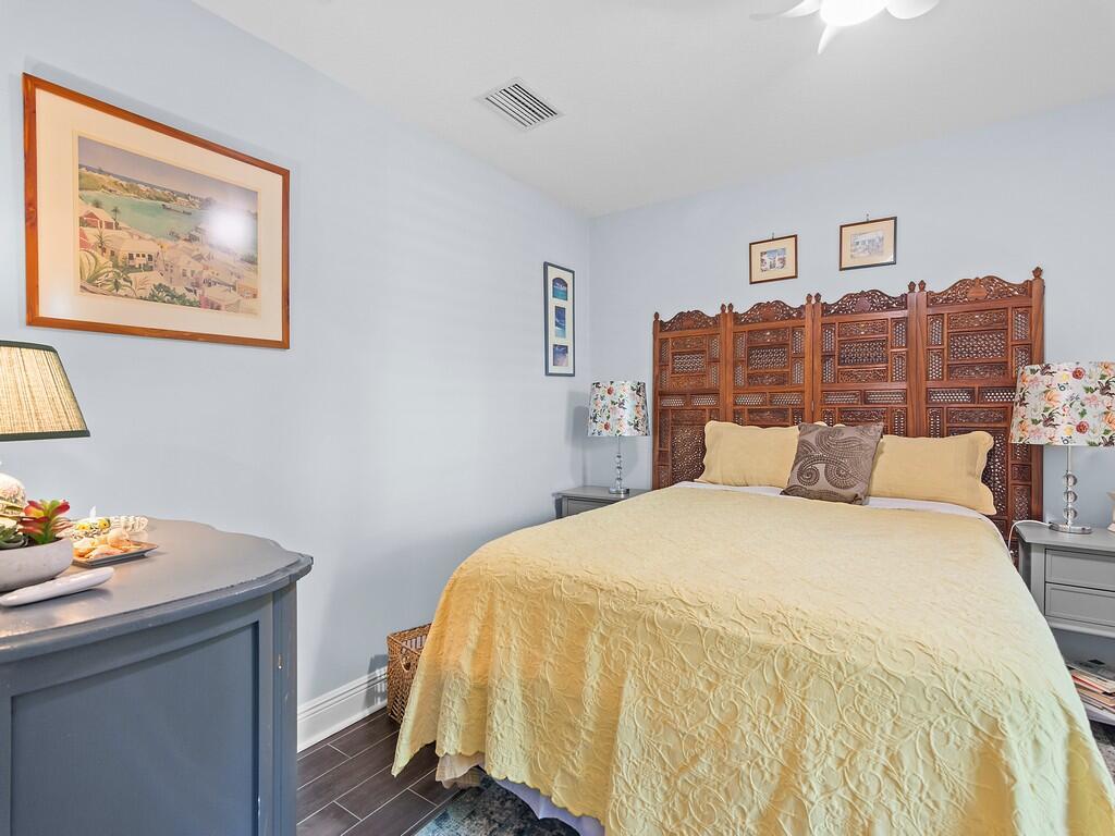 BOULEVARD VILLAGE & TENNI - Residential Lease