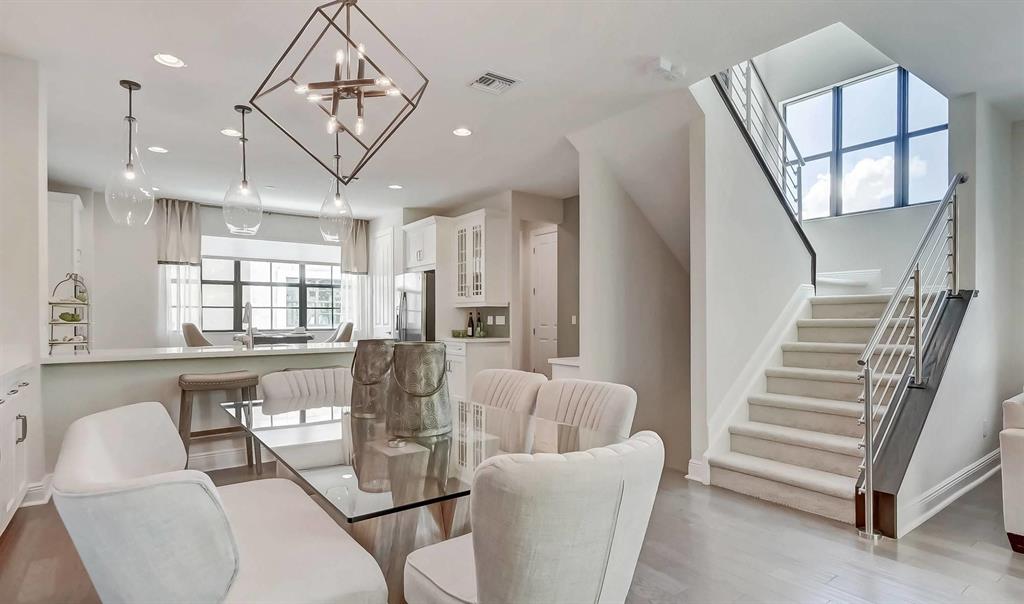 CASA DEL MAR - Residential