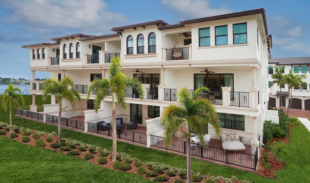 CASA DEL MAR - Residential