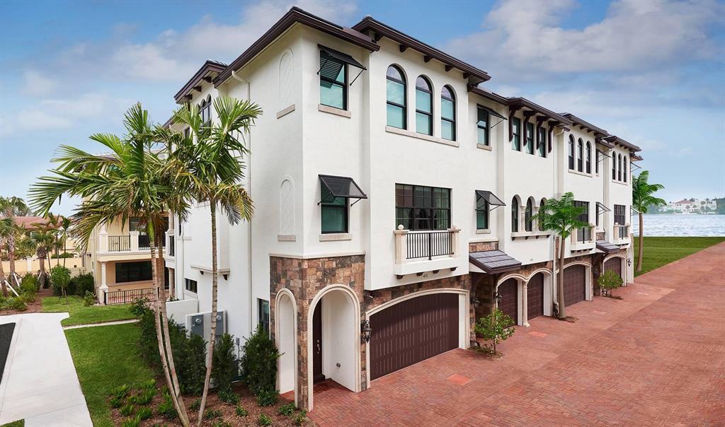 CASA DEL MAR - Residential