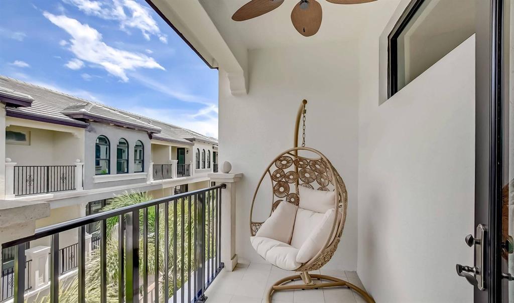 CASA DEL MAR - Residential