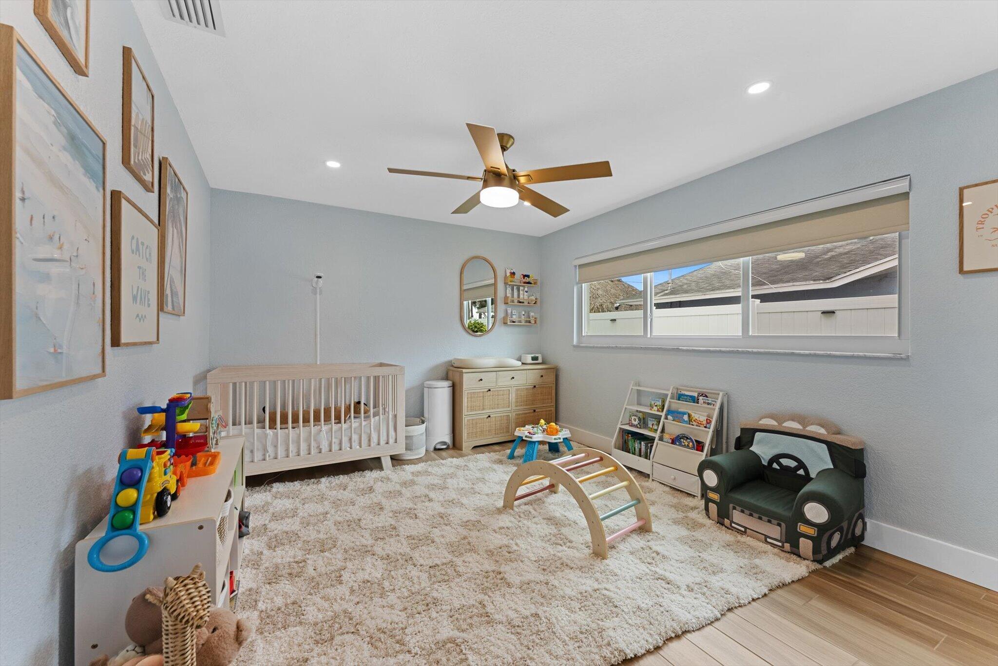 BOCA RATON SQUARE UNIT 4 - Residential