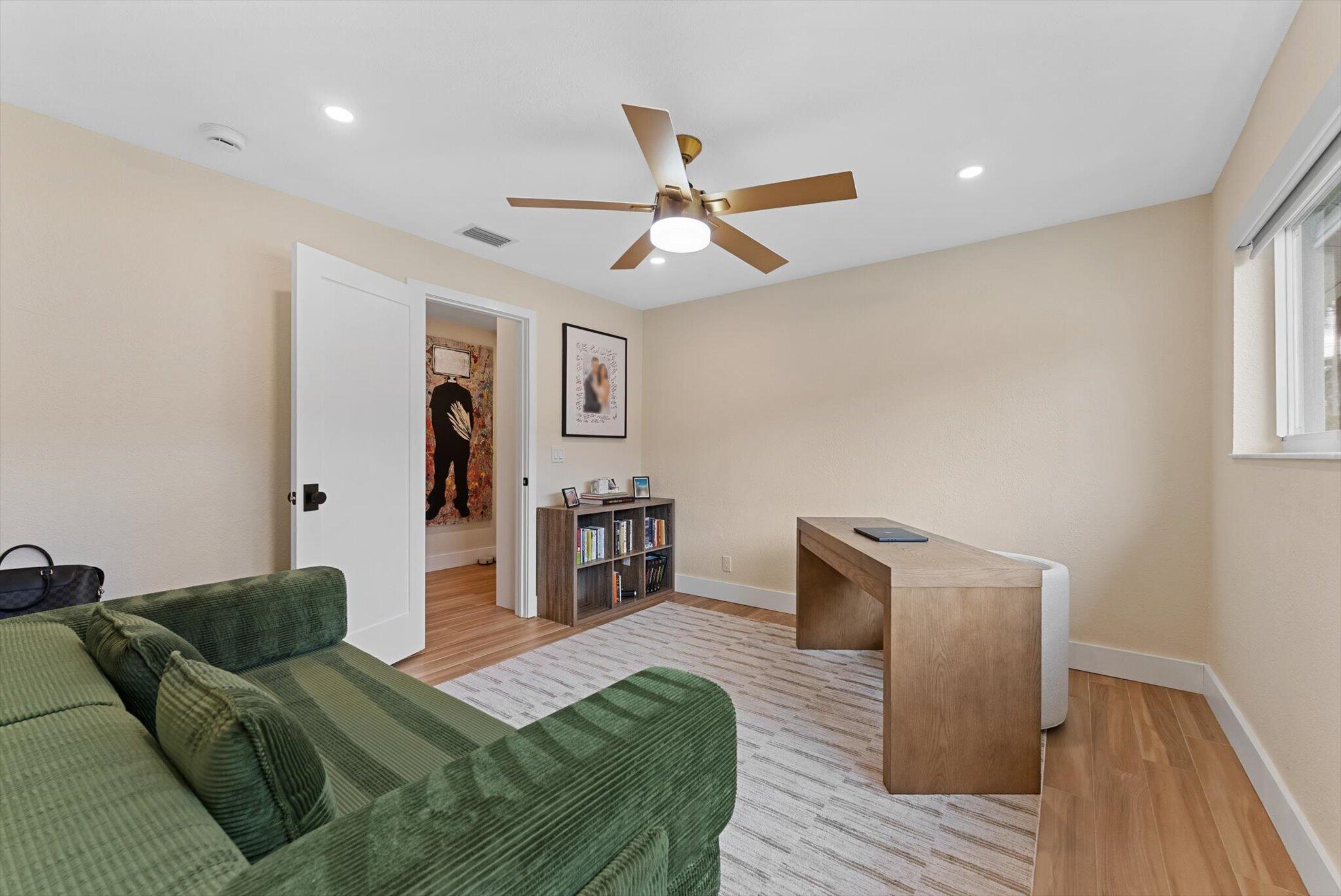 BOCA RATON SQUARE UNIT 4 - Residential