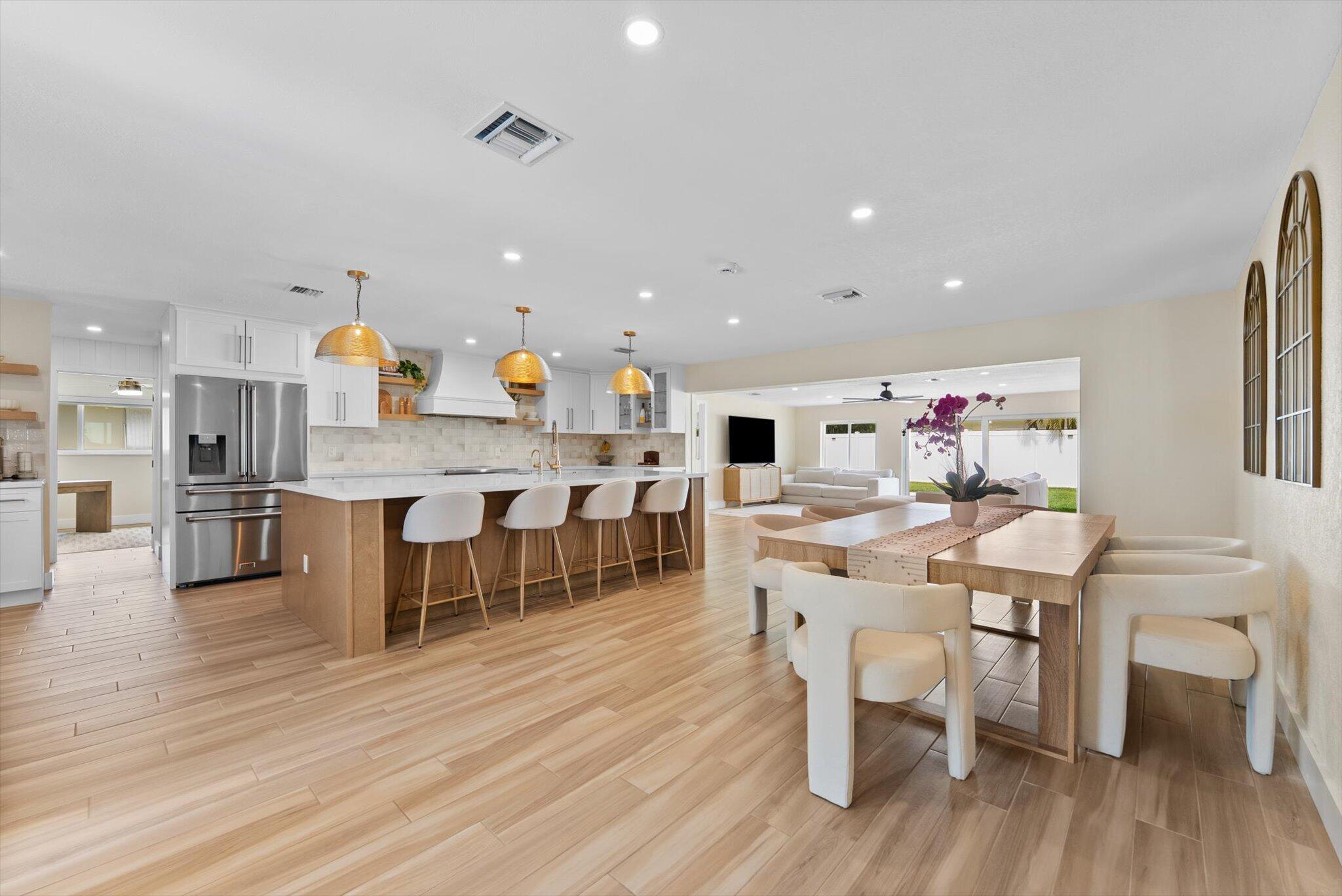 BOCA RATON SQUARE UNIT 4 - Residential