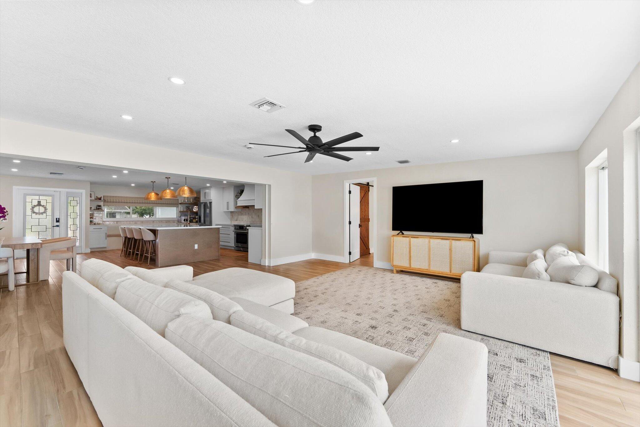 BOCA RATON SQUARE UNIT 4 - Residential