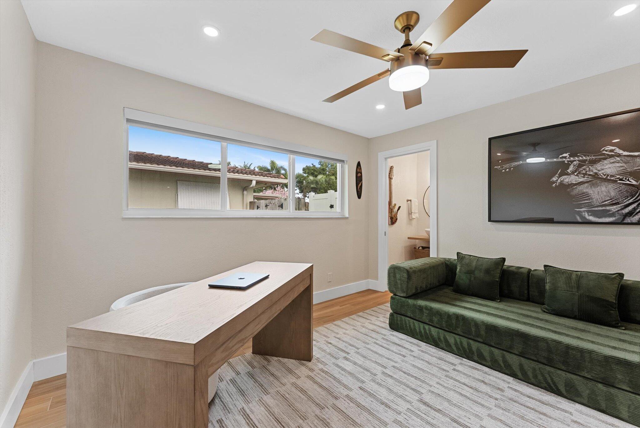 BOCA RATON SQUARE UNIT 4 - Residential