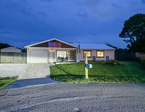 A home in Port St Lucie