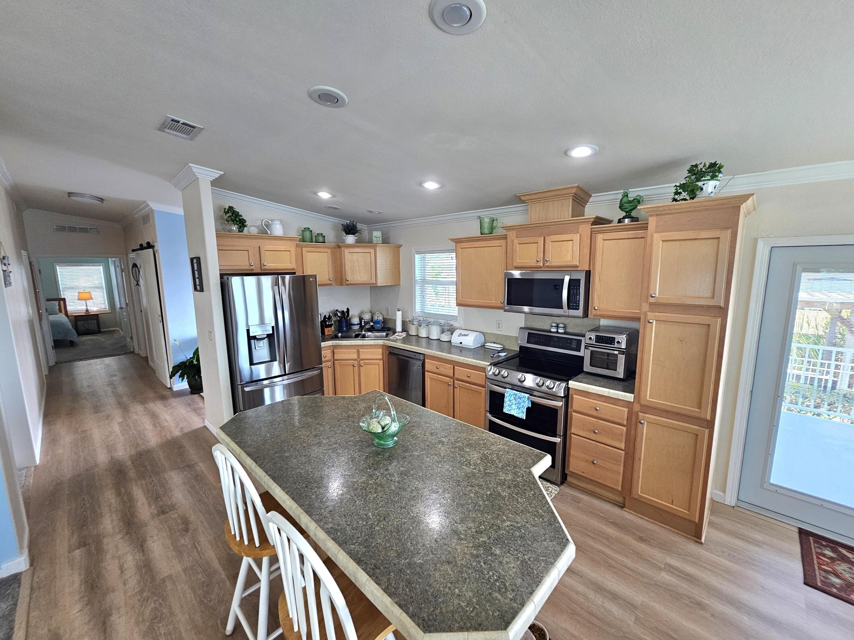 PLEASANT VILLAGE - Residential