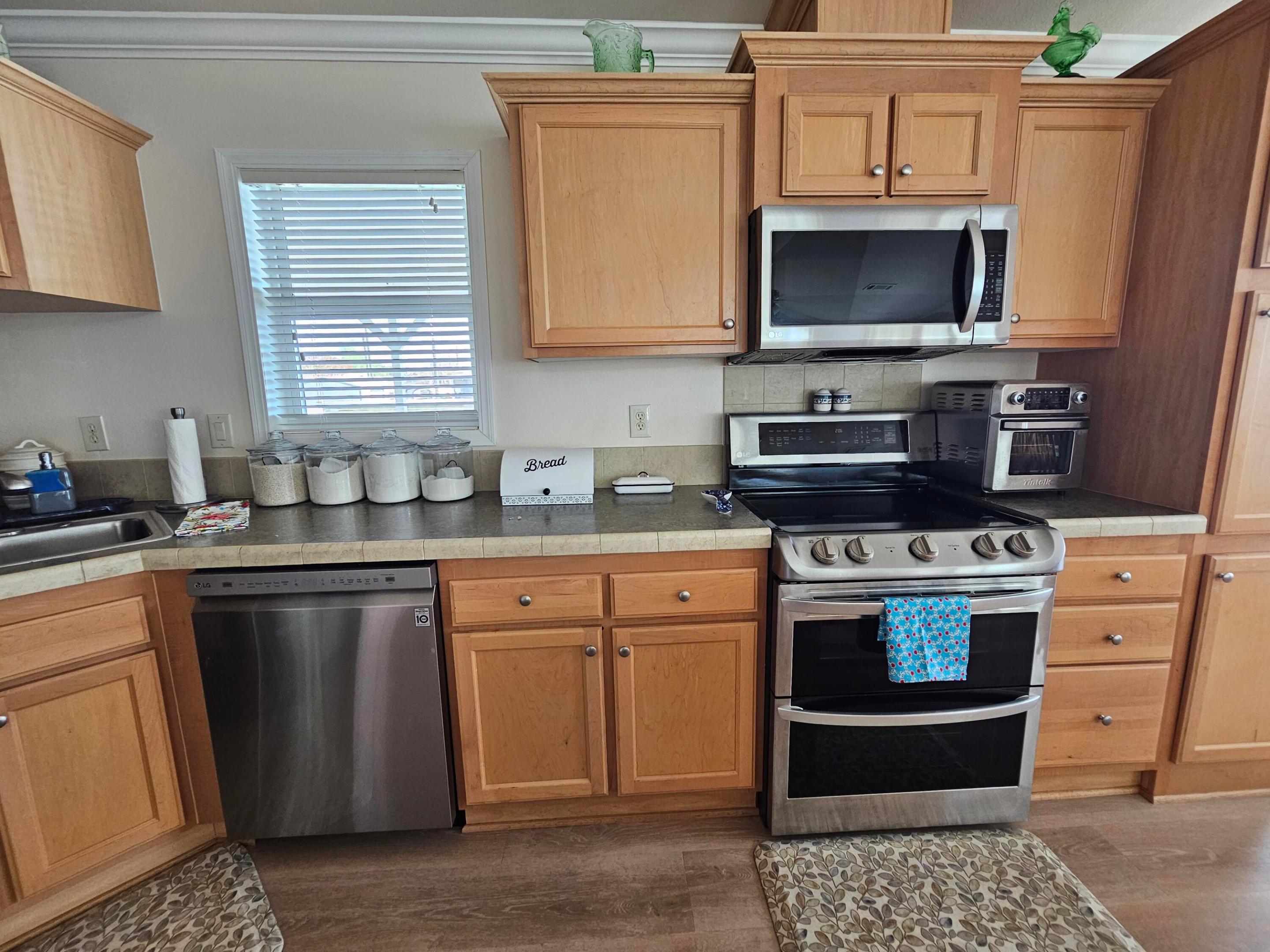 PLEASANT VILLAGE - Residential