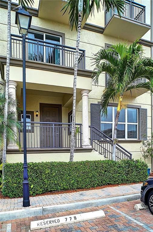 WILTON STATION - Residential