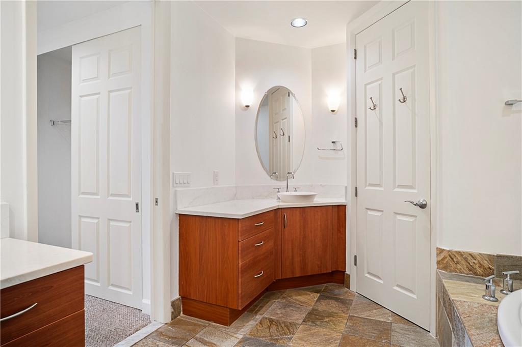 WILTON STATION - Residential