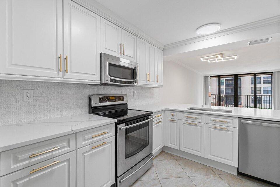 BOCA BAYOU CONDO - Residential Lease