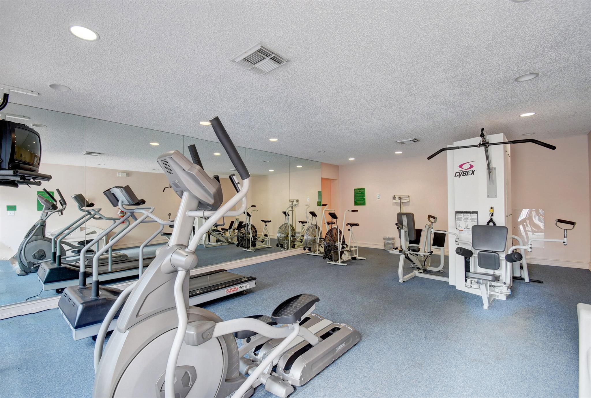 BOCA BAYOU CONDO - Residential Lease