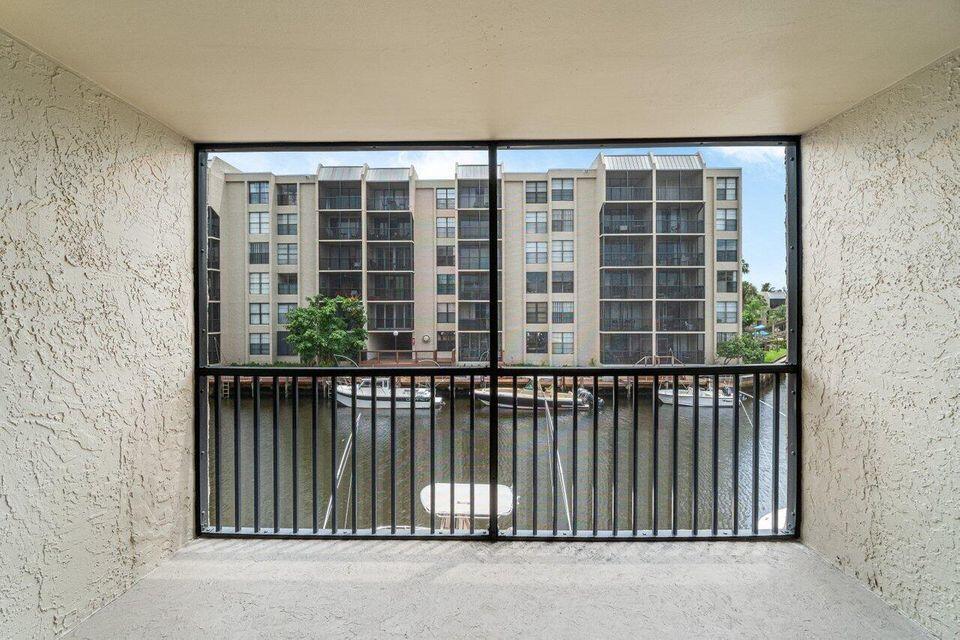 BOCA BAYOU CONDO - Residential Lease