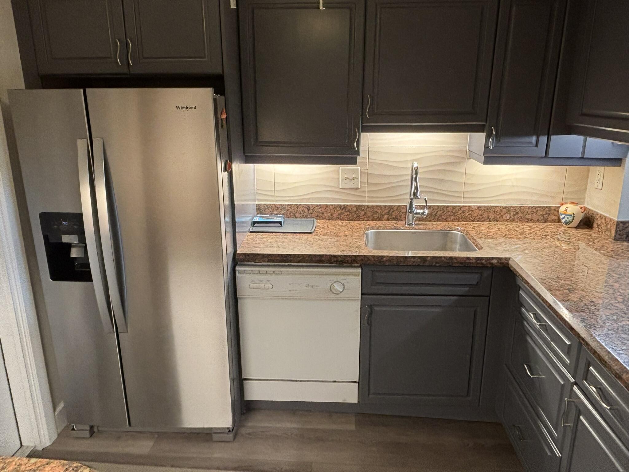 LAKE CLARKE GARDENS CONDO 8 - Residential Lease