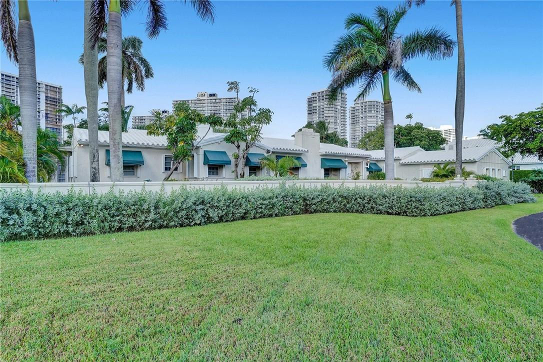 GOLDEN BEACH SEC E - Residential