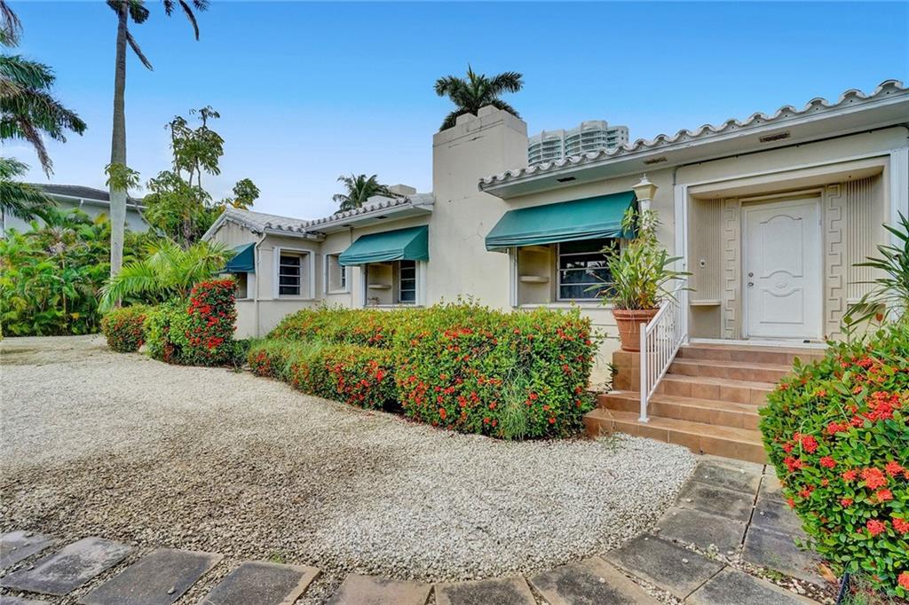 GOLDEN BEACH SEC E - Residential