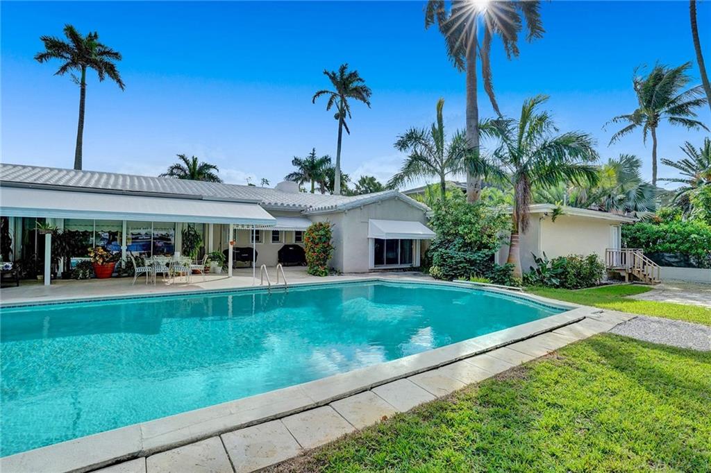 GOLDEN BEACH SEC E - Residential