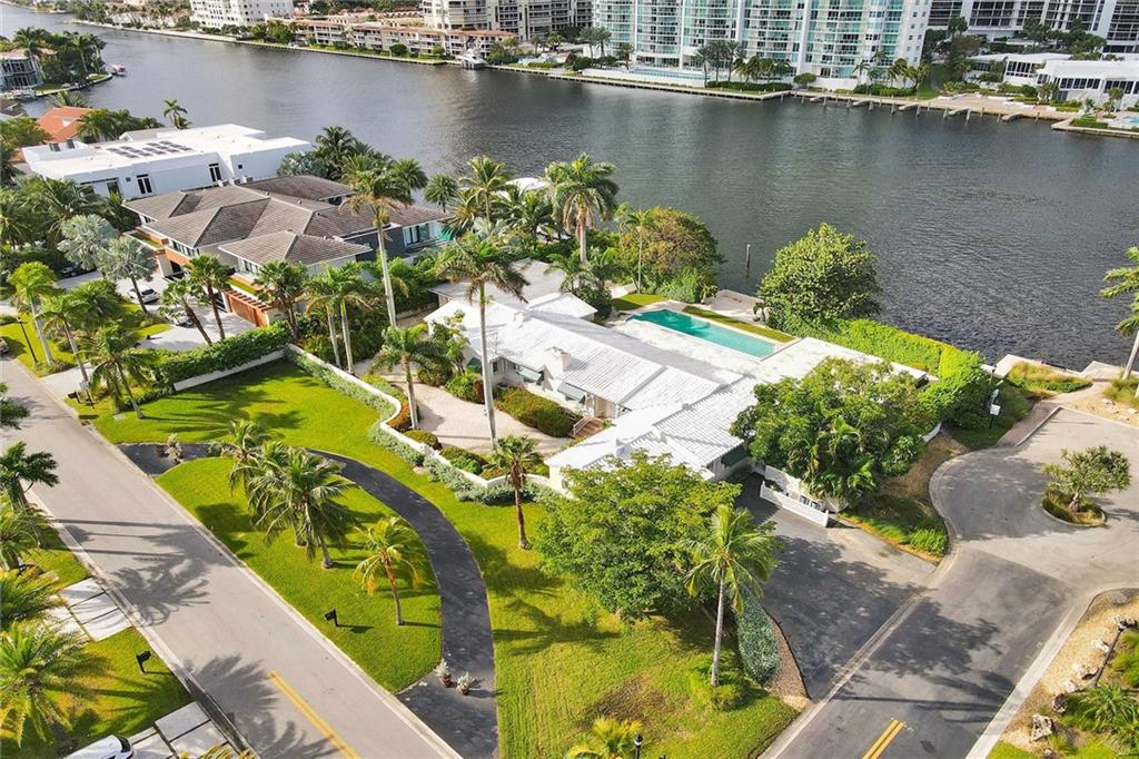 GOLDEN BEACH SEC E - Residential