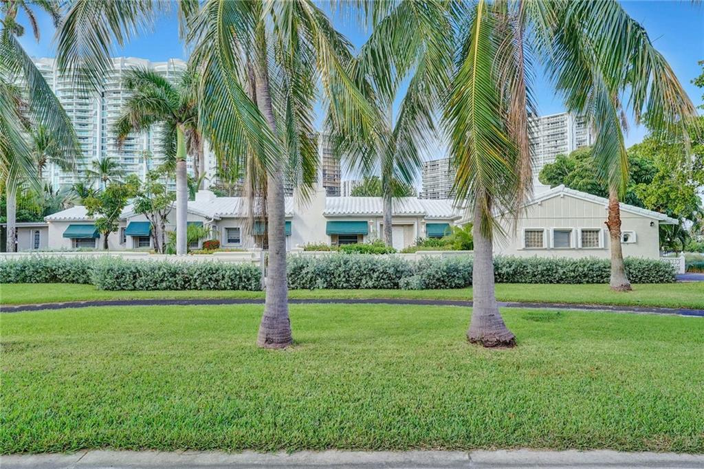 GOLDEN BEACH SEC E - Residential