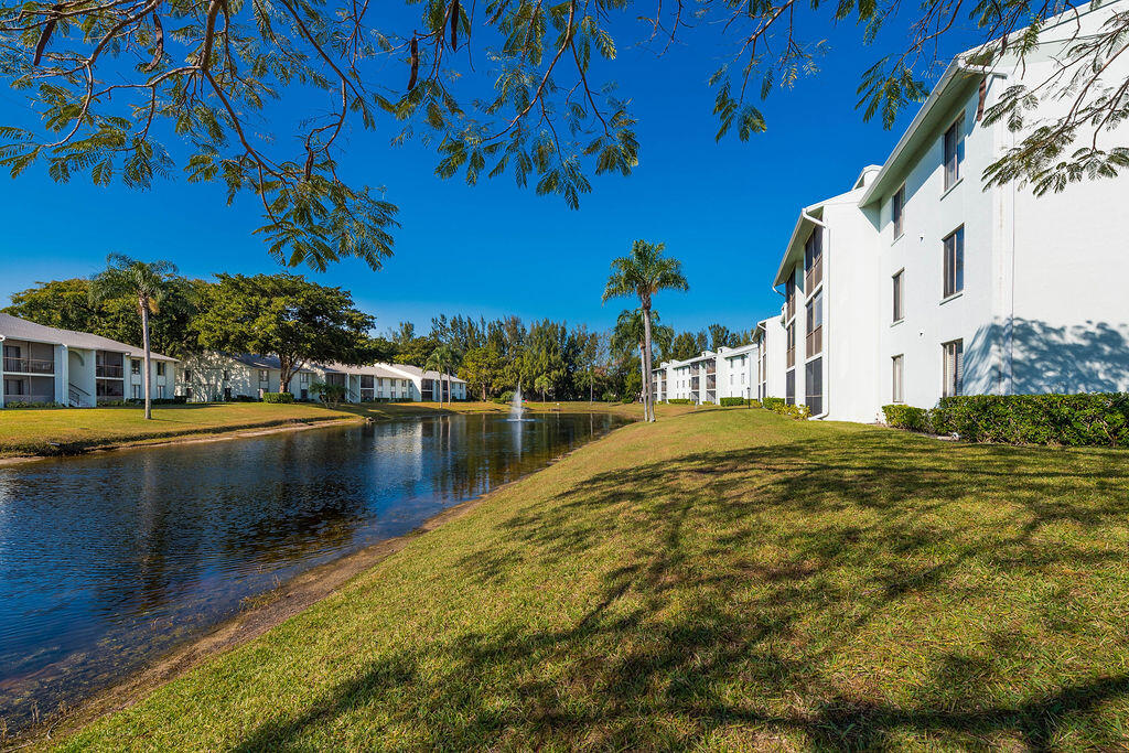 Palm Club West - Residential Lease