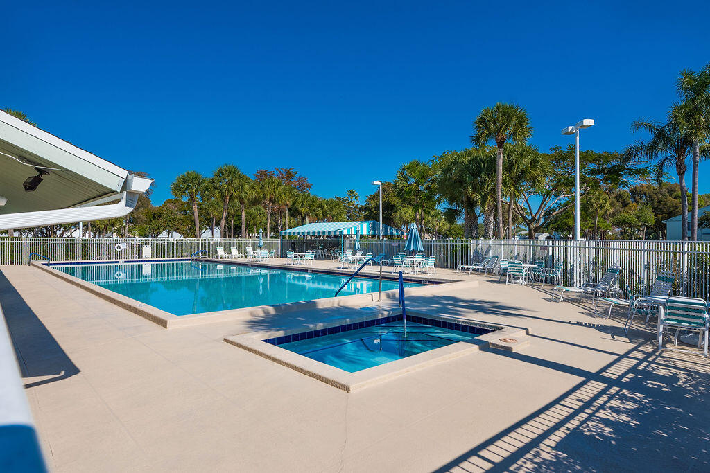 Palm Club West - Residential Lease