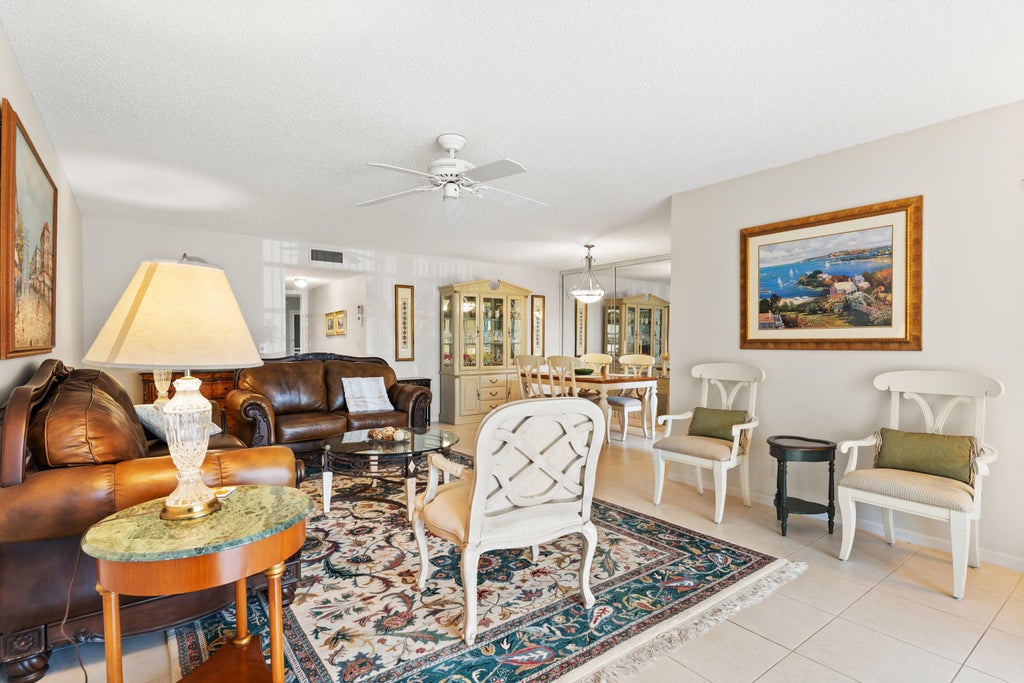 Photo of 1402 High Point Way Way SW #B, Delray Beach, FL 33445 (MLS # R11118220)